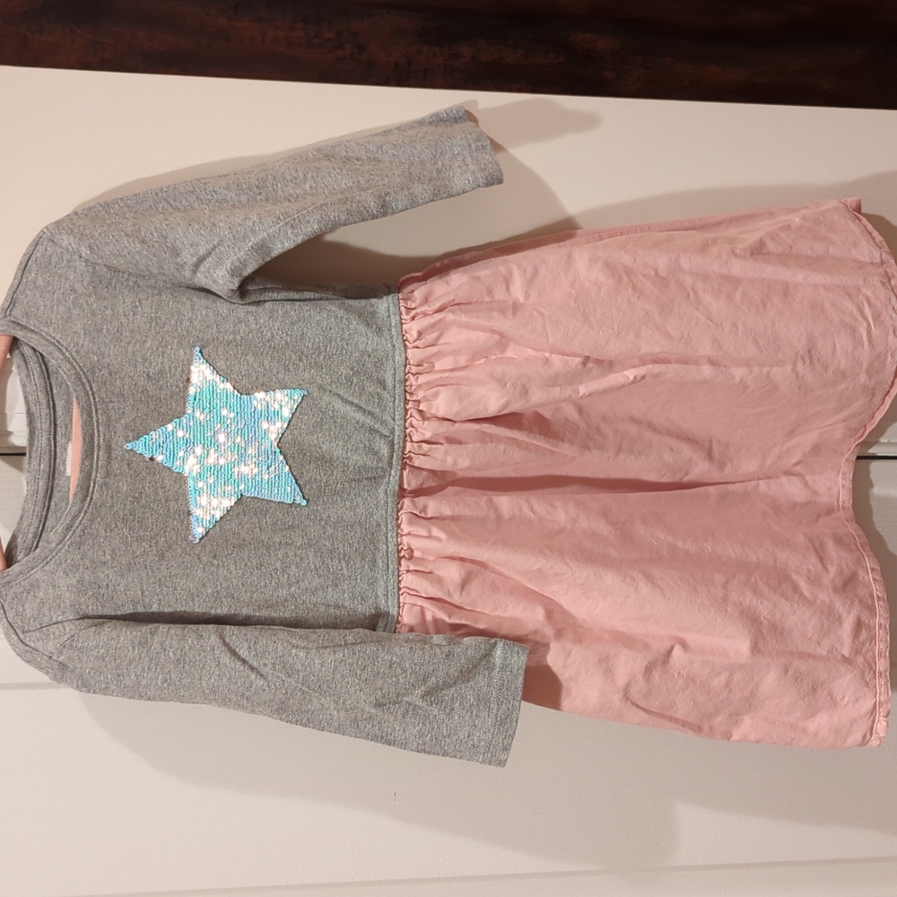 GAP Pink and gray dress with flip sequined star on front. Size S. - Picture 1 of 5